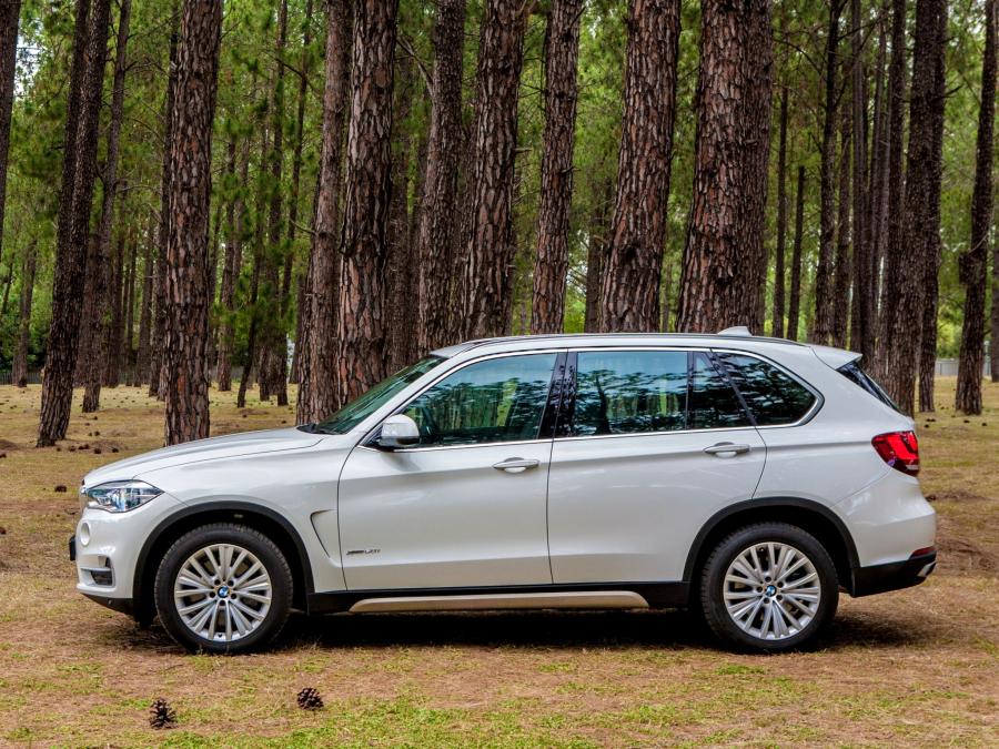  BMW X5 xDrive 5.0i 2014 года  (ZA) (фото 8 из 20)